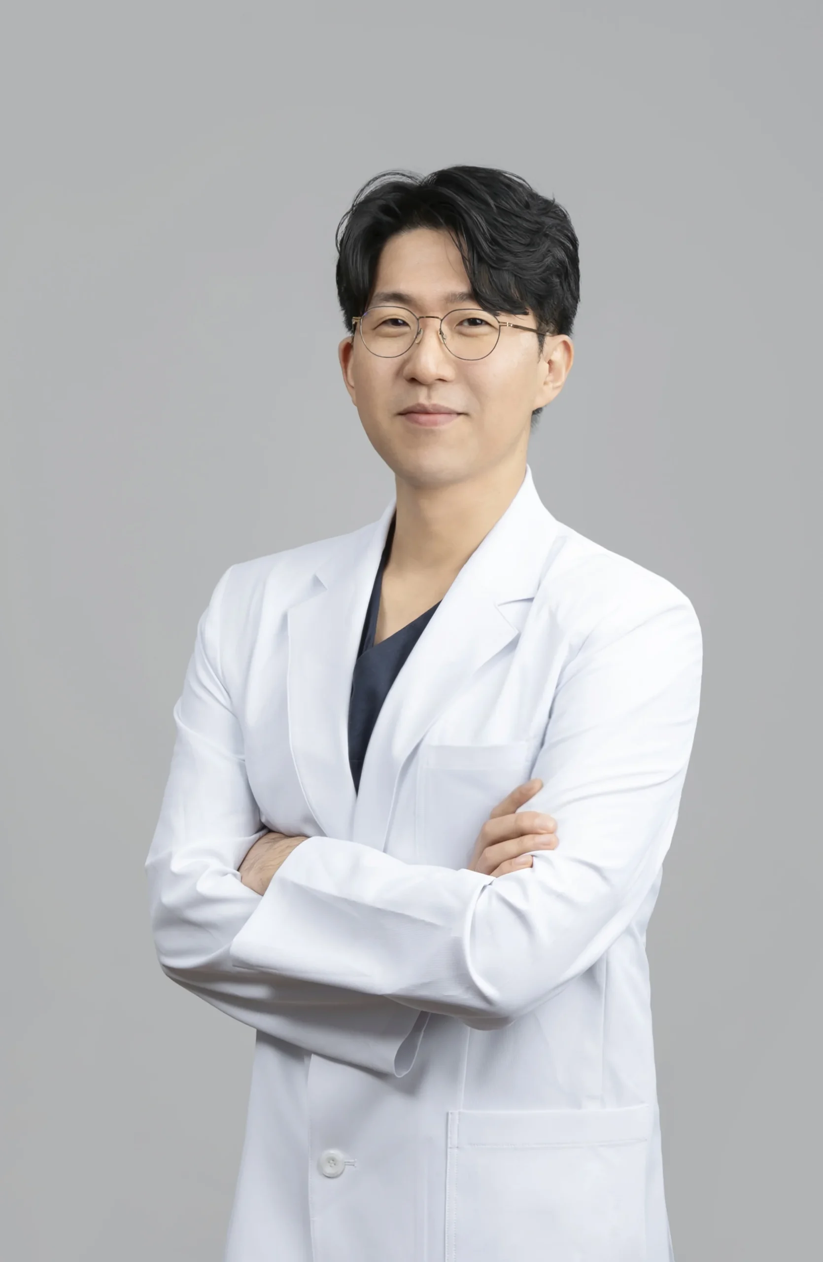 이채윤 원장, 구강악안면외과 전문의