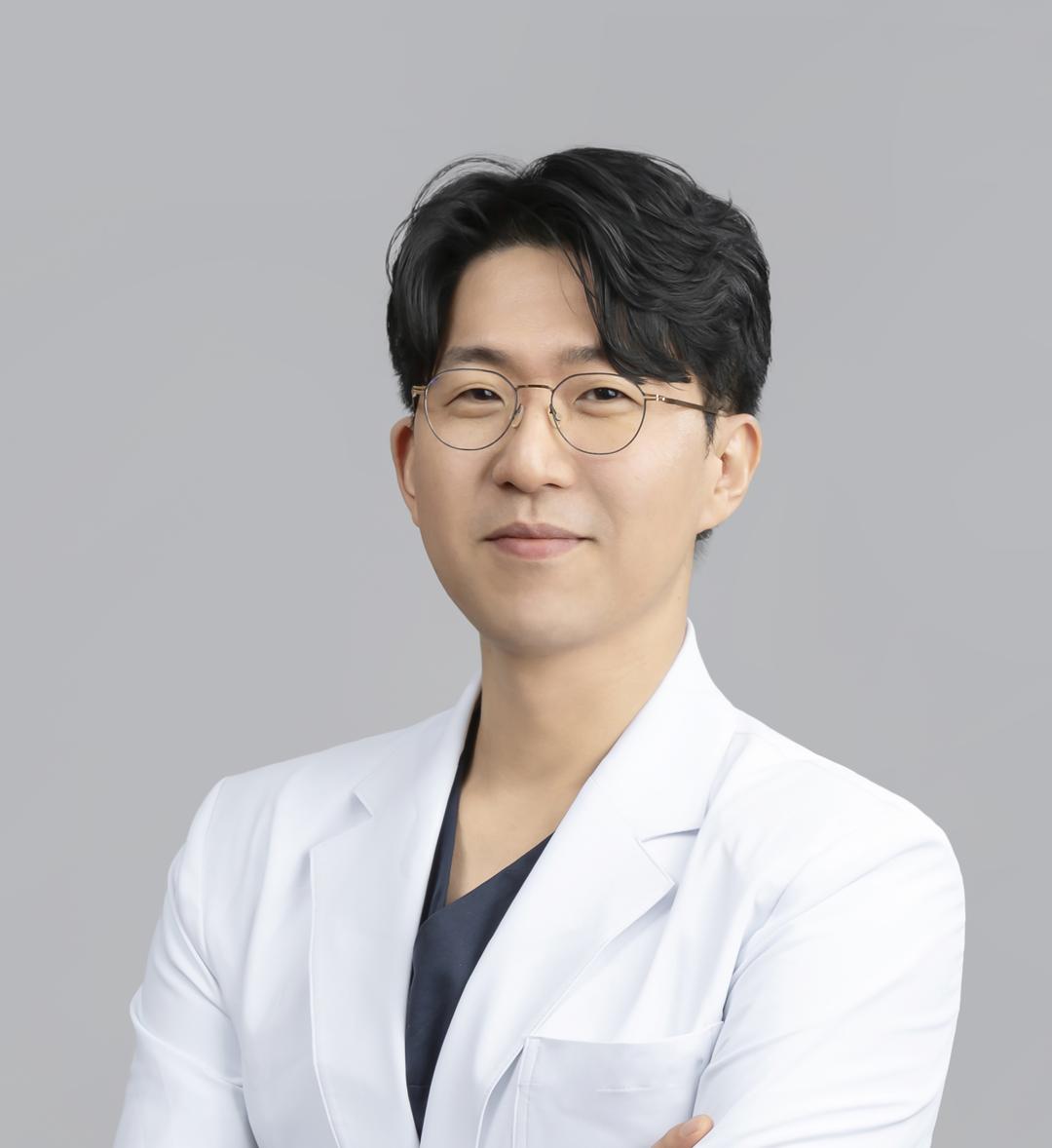 서울이고운치과 대표원장 이채윤